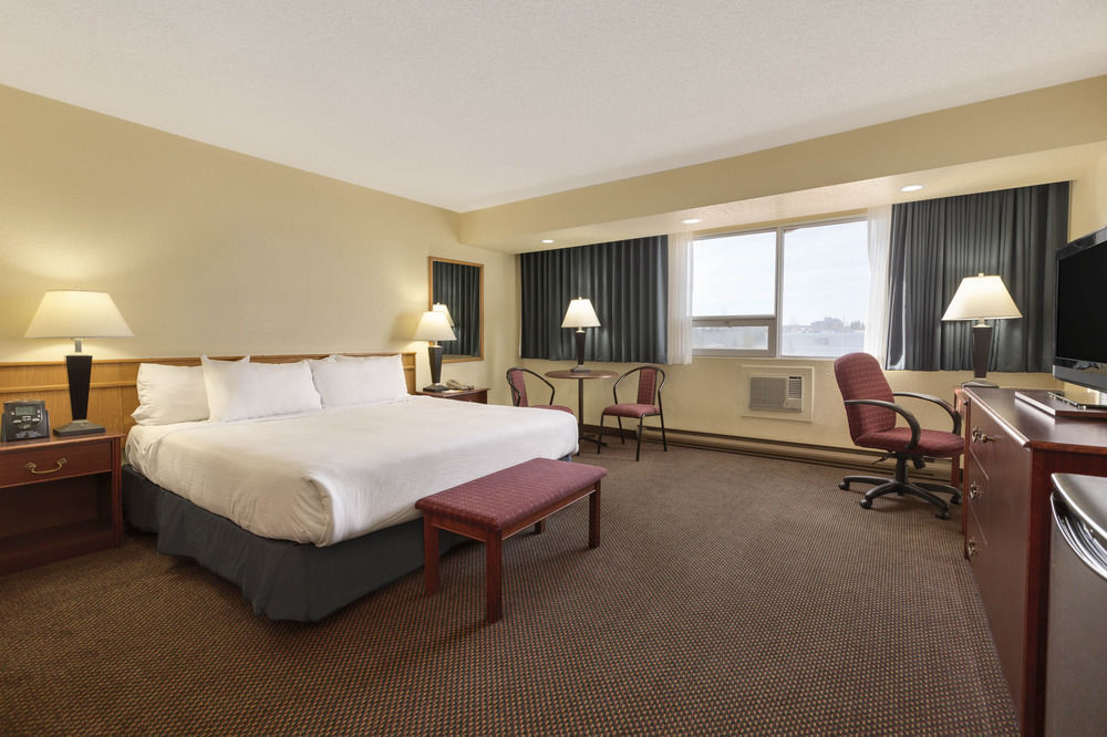 Best Western Plus Edmonton Airport Hotel Leduc Exterior foto